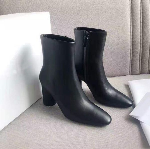 woman paris genuine leather black white oval booties rounded toe zip new release fashion luxury oval paris ankle boots shoes
woman paris genuine leather black white oval booties rounded toe zip new release fashion luxury oval paris ankle boots shoes
