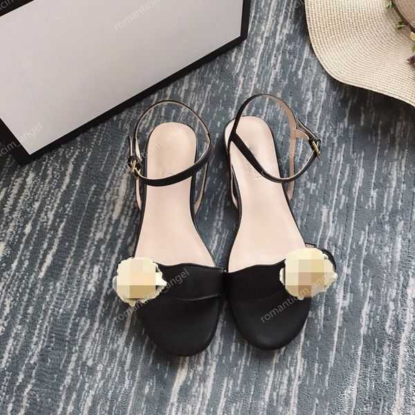 classic sandals coarse heel leather luxue design suede woman shoes metal buckle for parties occupation sandals size34-42, Black;grey
classic sandals coarse heel leather luxue design suede woman shoes metal buckle for parties occupation sandals size34-42, Black;grey