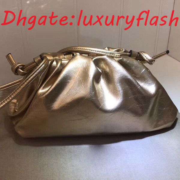2021 new brand luxury designer the pouch in metallic nappa clouds clutch fashion crossbody women calfskin designer luxury handbag's pur 
2021 new brand luxury designer the pouch in metallic nappa clouds clutch fashion crossbody women calfskin designer luxury handbag's pur