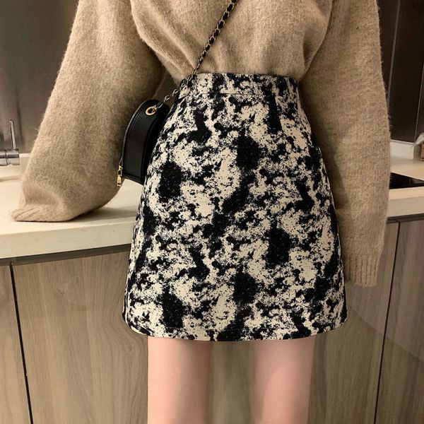 2021 new autumn retro standard skirt high the line stylish skirts falda mujer female fashion y382 a77h, Black
2021 new autumn retro standard skirt high the line stylish skirts falda mujer female fashion y382 a77h, Black
