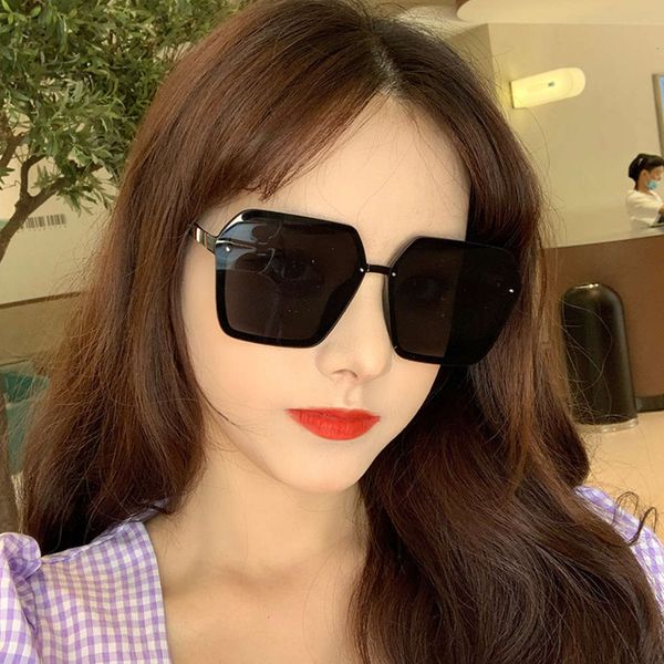 new sunglasses women's korean version 2020 ins fashion square large frame face small net red polarized sunglasses women, White;black
new sunglasses women's korean version 2020 ins fashion square large frame face small net red polarized sunglasses women, White;black