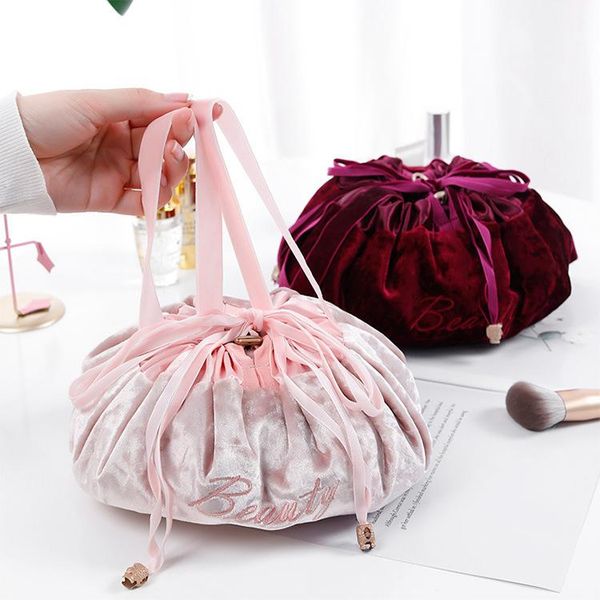 large-capacity makeup bag fashion velour cloth cosmetic bag women drawstring neceser mujer travel organizer makeup pouch
large-capacity makeup bag fashion velour cloth cosmetic bag women drawstring neceser mujer travel organizer makeup pouch