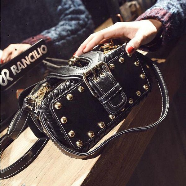 retro ladies shoulder crossbody bags fashion woman mujer bols girl rivet punk leather flap messenger bag handbag a41-31
retro ladies shoulder crossbody bags fashion woman mujer bols girl rivet punk leather flap messenger bag handbag a41-31
