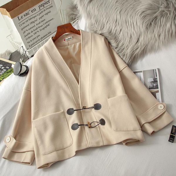 autumn and winter new retro short horn buckle woolen coat women's elegant loose design cardigan long sleeve, Black;brown
autumn and winter new retro short horn buckle woolen coat women's elegant loose design cardigan long sleeve, Black;brown