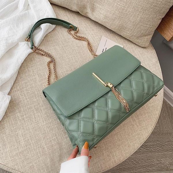 retro handbags designers big tassel chain crossbody shoulder bags women leather pu bag luxurys tote lady large new lingge purse bags hghkw
retro handbags designers big tassel chain crossbody shoulder bags women leather pu bag luxurys tote lady large new lingge purse bags hghkw