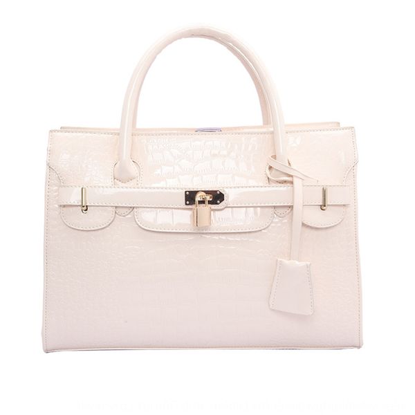 guangzhou women's shoulder 2020 new fashion hand pu leather satchel women's shoulder bag fashion bag ttwsw
guangzhou women's shoulder 2020 new fashion hand pu leather satchel women's shoulder bag fashion bag ttwsw