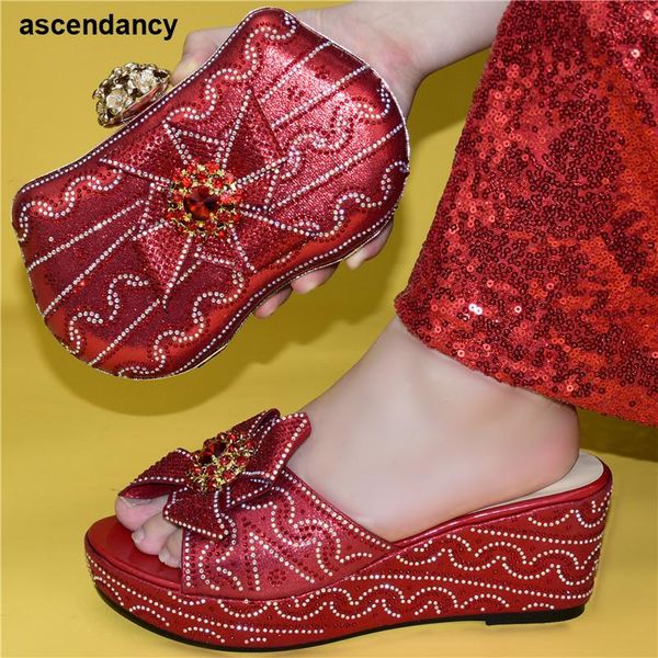 new women sandals elegant nigerian women pumps shoe for party african shoes and bag set decorated with rhinestone, Black
new women sandals elegant nigerian women pumps shoe for party african shoes and bag set decorated with rhinestone, Black