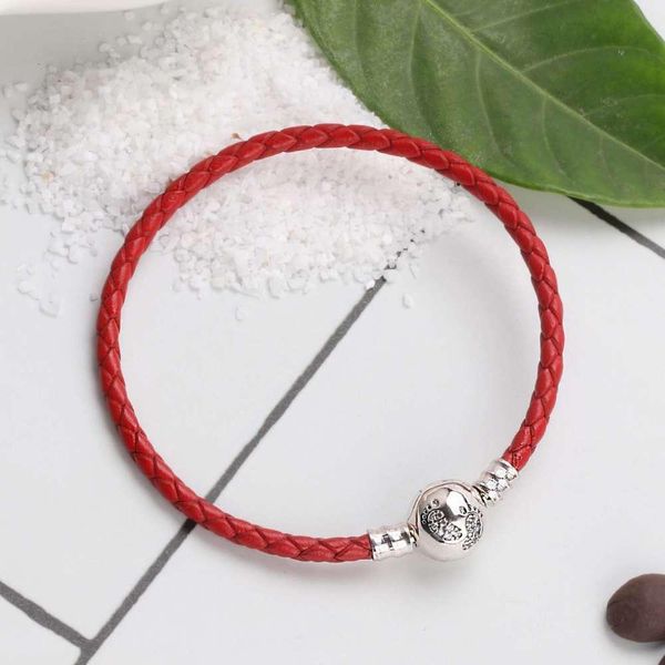 luxurys designers fashion t015 hand rope bracelet red single circle cow leather birthday couple's first ornament women's gift, Silver
luxurys designers fashion t015 hand rope bracelet red single circle cow leather birthday couple's first ornament women's gift, Silver