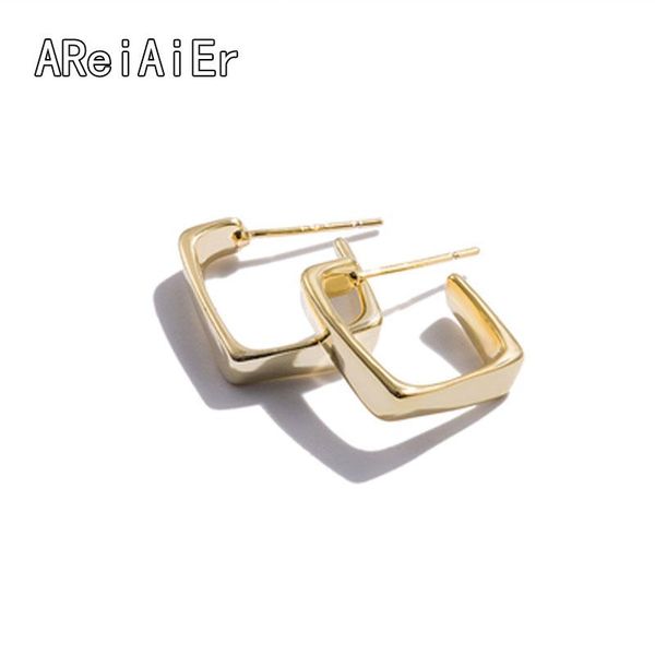 europe and the united states big fashion short corner metal square small earrings korean temperament personality simple earrings, Golden;silver
europe and the united states big fashion short corner metal square small earrings korean temperament personality simple earrings, Golden;silver