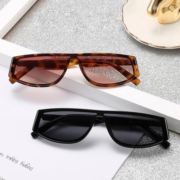 sunglasses siamese fashion ladies eyewear four seasons candy color personality net red star uv400, White;black
sunglasses siamese fashion ladies eyewear four seasons candy color personality net red star uv400, White;black