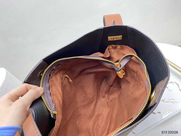 brand classic size 26 27cm designers shoulder bags crossbody bag genuine leather luxury handbags
brand classic size 26 27cm designers shoulder bags crossbody bag genuine leather luxury handbags