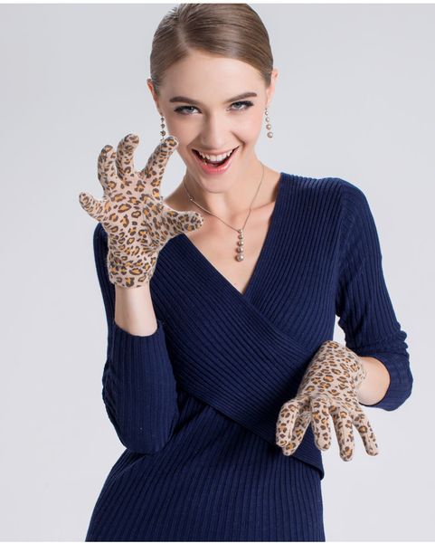 женский осень зима sexy новая мода утолщение теплый leopard печати шерсть 2 перчатки цвет темперамент высокого качества, Blue;gray
женский осень зима sexy новая мода утолщение теплый leopard печати шерсть 2 перчатки цвет темперамент высокого качества, Blue;gray