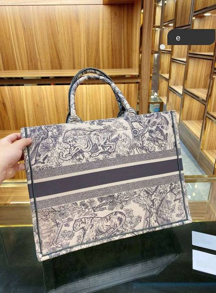handbags women bags chain bag women messenger bag crossbody bags for women 2020 -l1023, Black
handbags women bags chain bag women messenger bag crossbody bags for women 2020 -l1023, Black