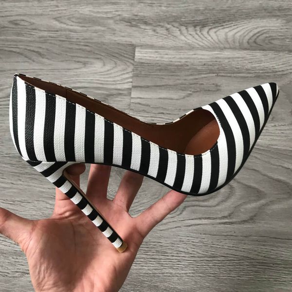 2020 women's high heels stilettos pointed toe shoes party pumps black white zebra pattern lady shoes plus size 34-43 lj200928
2020 women's high heels stilettos pointed toe shoes party pumps black white zebra pattern lady shoes plus size 34-43 lj200928