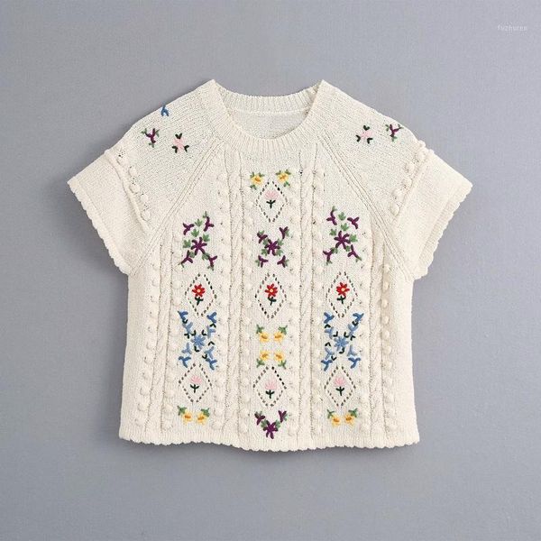 vintage women sweet floral embroidery sweaters 2020 summer fashion ladies short sweater female knitted bomb knitwear girls chic1, White;black
vintage women sweet floral embroidery sweaters 2020 summer fashion ladies short sweater female knitted bomb knitwear girls chic1, White;black