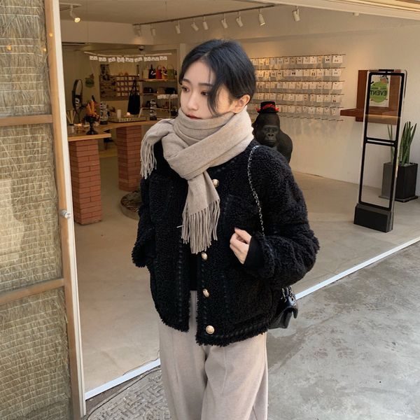 2021 new net red crew neck unique breasted right tube short tempered lamb fur coat korean winter splicing skin a superior piece d9lu, Black
2021 new net red crew neck unique breasted right tube short tempered lamb fur coat korean winter splicing skin a superior piece d9lu, Black