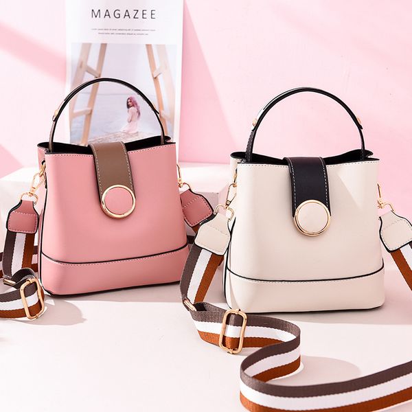 2020 нового bucket bag hot bucket bag мода бестселлер ковш сумка европейская и американская мода best-seller
2020 нового bucket bag hot bucket bag мода бестселлер ковш сумка европейская и американская мода best-seller