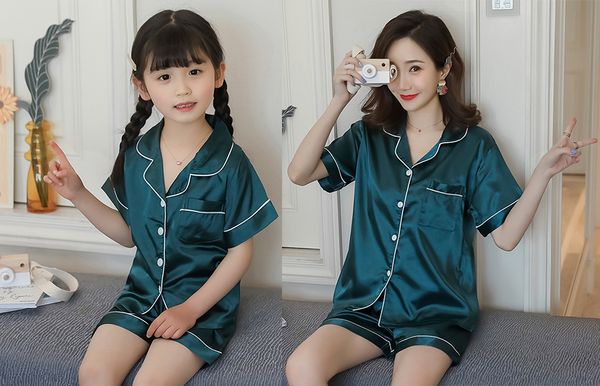 cute boys & girls cartoon design pajamas sets summer family matching outfits 2-11t kids & mother silk-like home wear +pants=2pcs/set, Blue
cute boys & girls cartoon design pajamas sets summer family matching outfits 2-11t kids & mother silk-like home wear +pants=2pcs/set, Blue