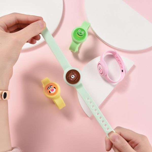 luxury 1pcs mosquito repellent watch/bracelet/buckle summer for baby cartoon button repellent reject protection baby mosquito bracelet fashi, Slivery;brown
luxury 1pcs mosquito repellent watch/bracelet/buckle summer for baby cartoon button repellent reject protection baby mosquito bracelet fashi, Slivery;brown