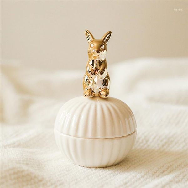 gold ceramic jewelry box portable jewelry storage box wedding candy multi-purpose ceramic storage creative home decor1
gold ceramic jewelry box portable jewelry storage box wedding candy multi-purpose ceramic storage creative home decor1
