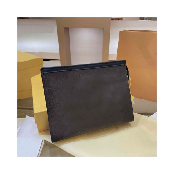 bags fashion luxury mens briefcases purses designers toiletry kits clutch bags wallets small size with printed flowers zipper 4 colors
bags fashion luxury mens briefcases purses designers toiletry kits clutch bags wallets small size with printed flowers zipper 4 colors