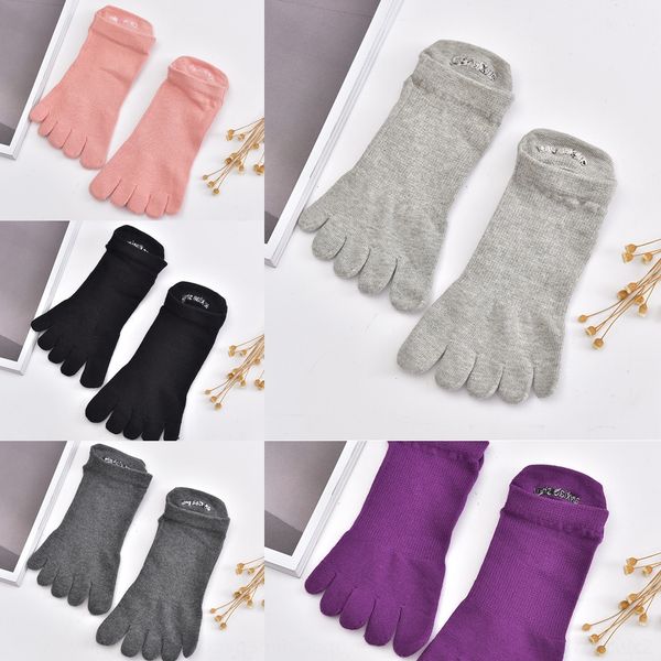 qpdk6 2020 new yoga toenail toenail boat toe men's glue anti slip five finger boat toe socks shallow mouth low split sports socks summe, Black
qpdk6 2020 new yoga toenail toenail boat toe men's glue anti slip five finger boat toe socks shallow mouth low split sports socks summe, Black