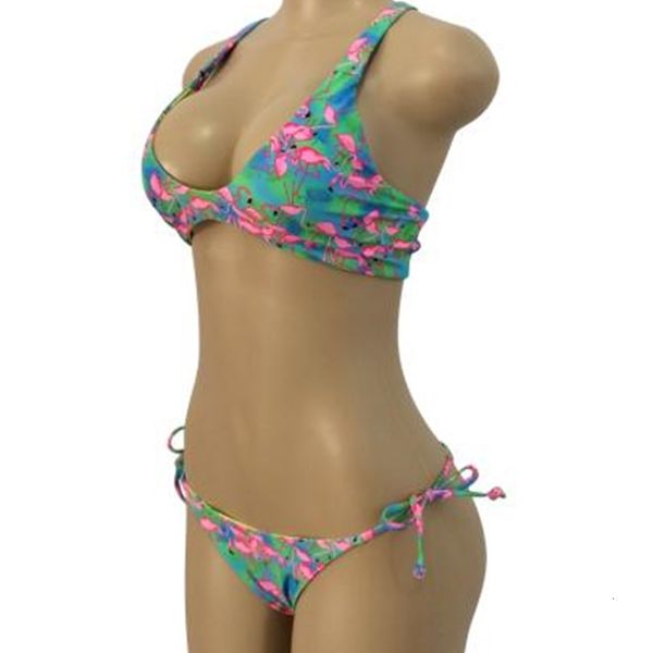 2021 two piece printed flamingo bandage midle waist swimsuit women swimwear female beachwear bathing suit summer swim suit monokini b 
2021 two piece printed flamingo bandage midle waist swimsuit women swimwear female beachwear bathing suit summer swim suit monokini b