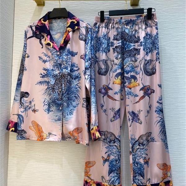 2021 autumn female floral pajamas defines long sleeve single breasted + elastic waist sweatshirt uzem, White
2021 autumn female floral pajamas defines long sleeve single breasted + elastic waist sweatshirt uzem, White
