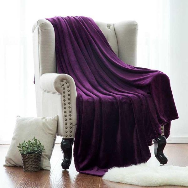 super soft blanket flannel aircraft sofa use office children blanket towel travel coral fleece portable car travel cover1
super soft blanket flannel aircraft sofa use office children blanket towel travel coral fleece portable car travel cover1