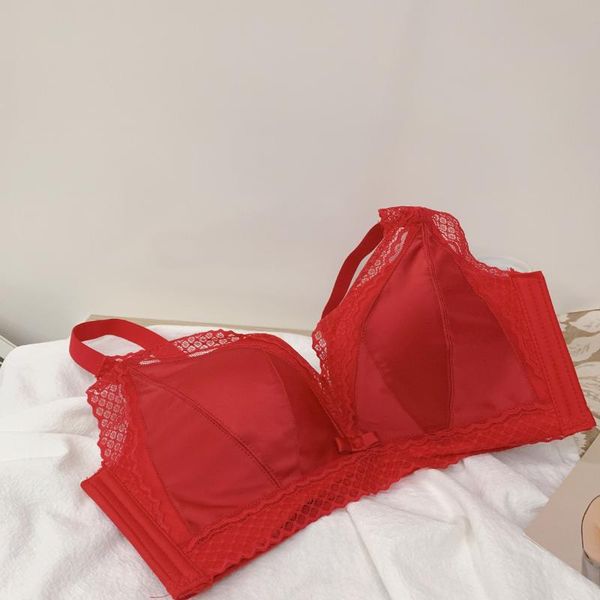 contracted kapok second generation genuine female underwear together without rims vice milk gather prevent sagging bra, Red;black
contracted kapok second generation genuine female underwear together without rims vice milk gather prevent sagging bra, Red;black