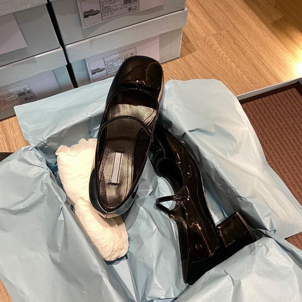 2022 lady handmade trendy brand ballet shoes low heel luxury in ltaly calf eva leather loafers black ladies women loafer shoe wi
2022 lady handmade trendy brand ballet shoes low heel luxury in ltaly calf eva leather loafers black ladies women loafer shoe wi