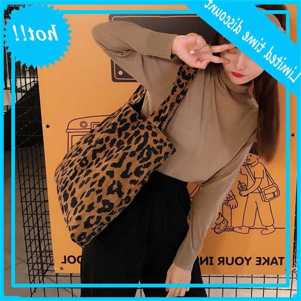 910251 ins autumn and winter leopard print chic korean corduroy one shoulder canvas shopping women's bag
910251 ins autumn and winter leopard print chic korean corduroy one shoulder canvas shopping women's bag