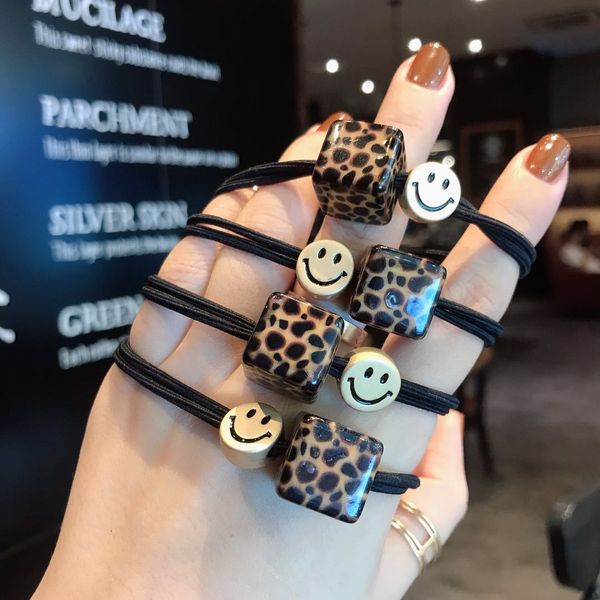 guodong gate same acrylic leopard print square smiley face elastic rubber band hair rope bun rope net red headdress fashion design, Golden;white
guodong gate same acrylic leopard print square smiley face elastic rubber band hair rope bun rope net red headdress fashion design, Golden;white