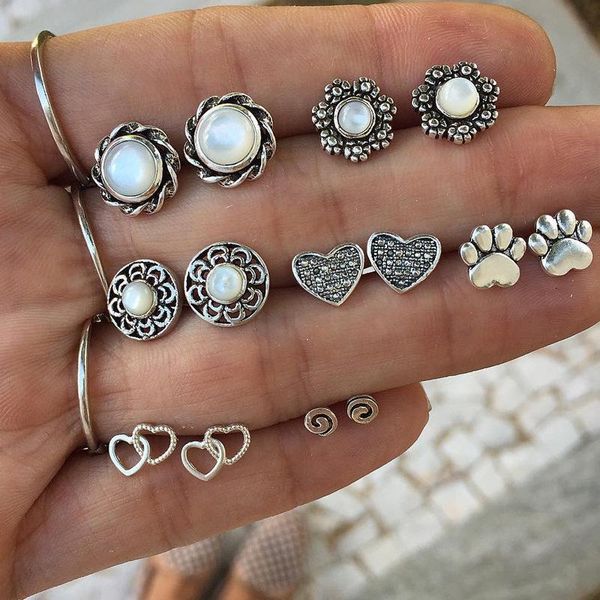 stud 14pcs/set retro hollow heart sun flower footprint crystal silver color gold earrings women wedding party jewelry earring set, Golden;silver
stud 14pcs/set retro hollow heart sun flower footprint crystal silver color gold earrings women wedding party jewelry earring set, Golden;silver