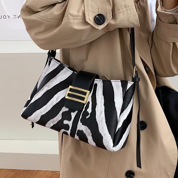 veryme zebra pattern square women bag fashion ladies crossbody hand bags pu leather soft handbag for women's casual shoulder bag
veryme zebra pattern square women bag fashion ladies crossbody hand bags pu leather soft handbag for women's casual shoulder bag
