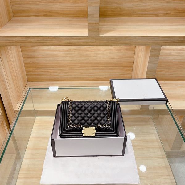 2022 french retro classic mini flap square shoulder bag leather chain brand ladies luxury handbag designer multifunctional wholesale messeng
2022 french retro classic mini flap square shoulder bag leather chain brand ladies luxury handbag designer multifunctional wholesale messeng