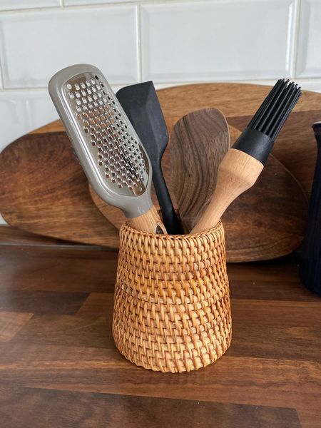 rattan chopsticks tube pen holder shovel spoons bucket dinner knives forks tableware storage box home storage baskets organizer
rattan chopsticks tube pen holder shovel spoons bucket dinner knives forks tableware storage box home storage baskets organizer