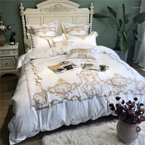 luxury 100s egyptian cotton white golden embroidered bedding set king royal duvet cover bed sheet set pillowcases 4/6pcs1
luxury 100s egyptian cotton white golden embroidered bedding set king royal duvet cover bed sheet set pillowcases 4/6pcs1