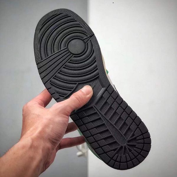 basketball shoes high upper designer paris black retro shoes sneakers boots 
basketball shoes high upper designer paris black retro shoes sneakers boots