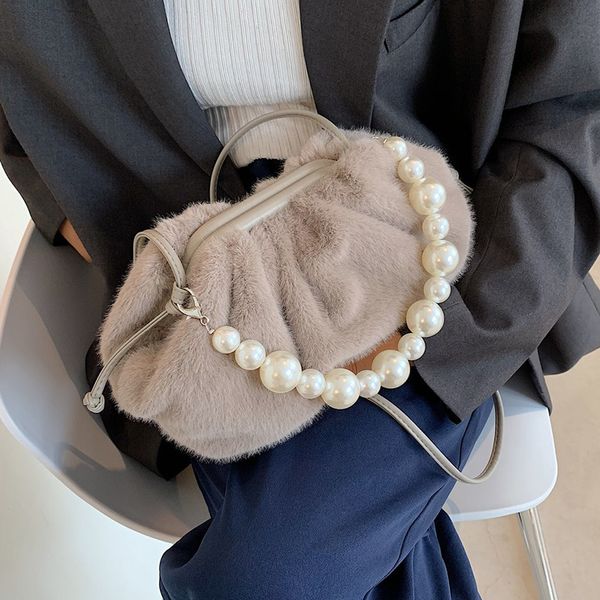 pear design faux fur clutch bags for women 2020 winter soft small crossbody shoulder bag branded party trend handbags and purses c1019
pear design faux fur clutch bags for women 2020 winter soft small crossbody shoulder bag branded party trend handbags and purses c1019