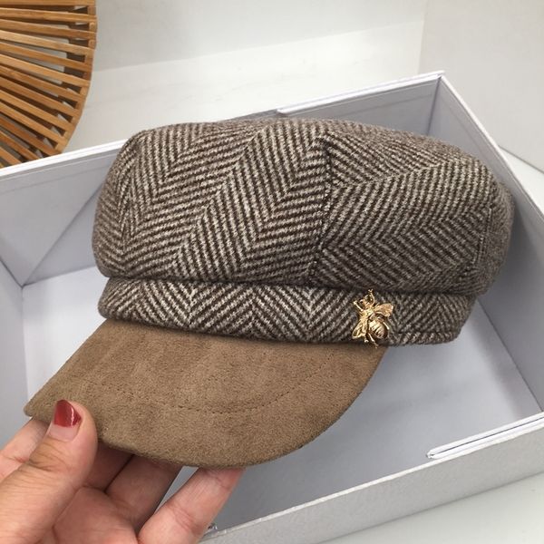 autumn and winter new suede stitching cap female british retro octagonal cap ins tide take navy cap trendy street beat t200104, Blue;gray
autumn and winter new suede stitching cap female british retro octagonal cap ins tide take navy cap trendy street beat t200104, Blue;gray