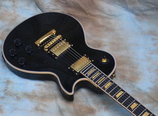 custom shop electric guitar, ebony fingerboard, vintage contour body, solid maple cap quality guitars
custom shop electric guitar, ebony fingerboard, vintage contour body, solid maple cap quality guitars