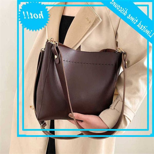 designer luxury ladies emmer shoulder bag large capacity handbag effects color crossbody bags for women travel handbags
designer luxury ladies emmer shoulder bag large capacity handbag effects color crossbody bags for women travel handbags