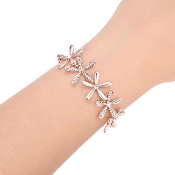 link, chain flower shaped rhinestone alloy bracelet women's exquisite fashion jewelry, Black
link, chain flower shaped rhinestone alloy bracelet women's exquisite fashion jewelry, Black