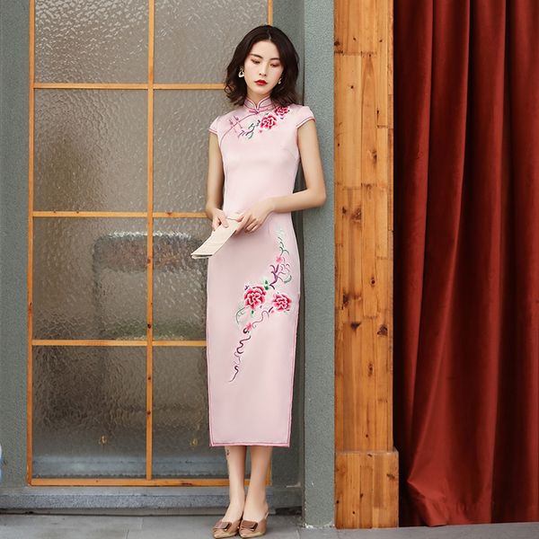 2020 новый розовый длинная юбка cheongsamdress cheongsamsilk вышитые cheongsam давно улучшили тонкий шоу китайского стиль одежды на сцене ua, Black;gray
2020 новый розовый длинная юбка cheongsamdress cheongsamsilk вышитые cheongsam давно улучшили тонкий шоу китайского стиль одежды на сцене ua, Black;gray