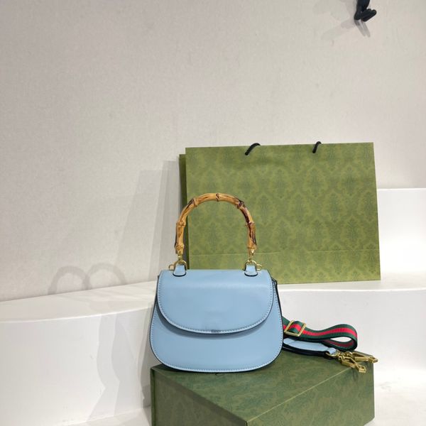 2022bamboo bags designer handbags leather hardware classic luxury large capacity handbag fashion one shoulder women
2022bamboo bags designer handbags leather hardware classic luxury large capacity handbag fashion one shoulder women
