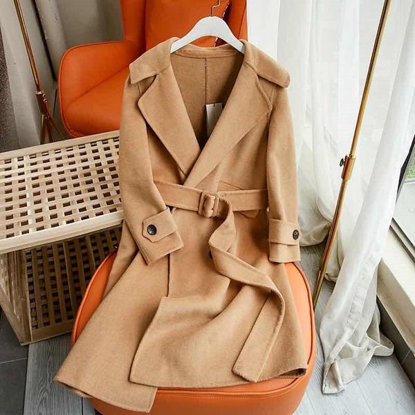 the latest women's windbreaker jacket in the autumn and winter season of 2021 fashion close-fitting pure cotton loose beautiful, Tan;black
the latest women's windbreaker jacket in the autumn and winter season of 2021 fashion close-fitting pure cotton loose beautiful, Tan;black