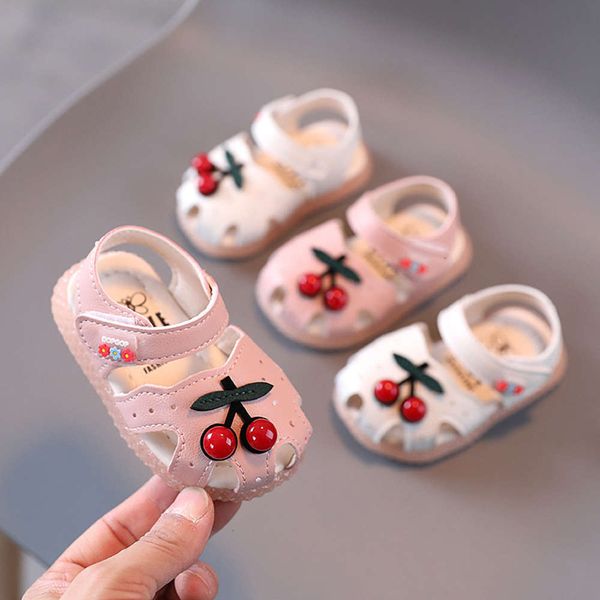 soft summer girl's baby sandals 1-2 years old sole baotou princs children's sho, Black;red
soft summer girl's baby sandals 1-2 years old sole baotou princs children's sho, Black;red