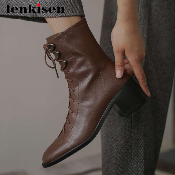 boots lenkisen 2021 winter genuine leather thick med heel round toe zipper pretty girls maiden ankle l12, Black
boots lenkisen 2021 winter genuine leather thick med heel round toe zipper pretty girls maiden ankle l12, Black
