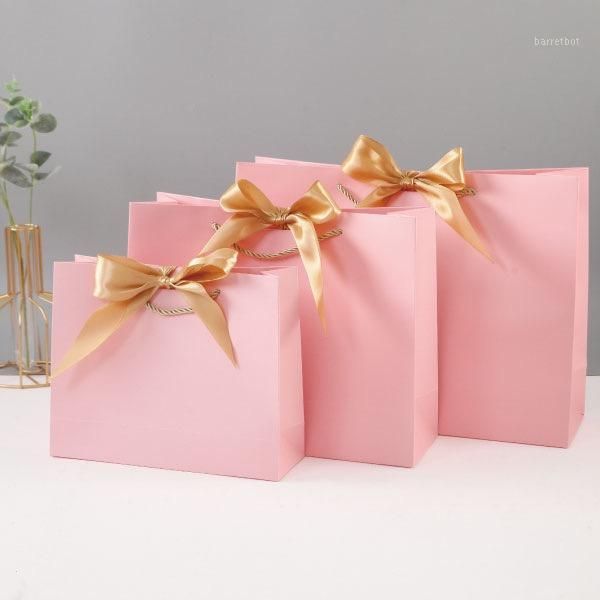10 pcs white black simple paper gift bag kraft paper candy box with handle wedding birthday party gift package1
10 pcs white black simple paper gift bag kraft paper candy box with handle wedding birthday party gift package1